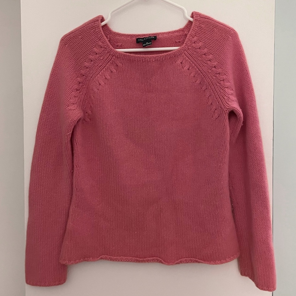 Ann Taylor light pink cashmere sweater